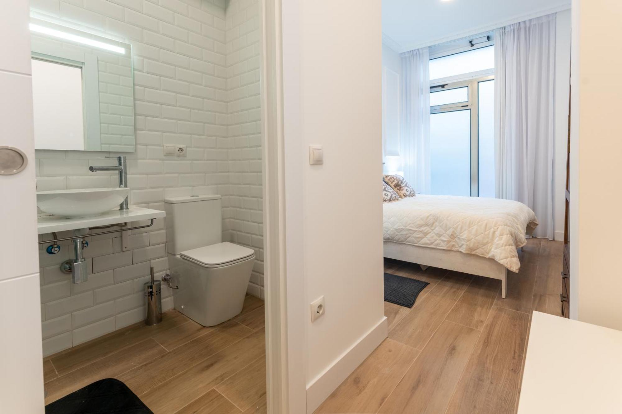 La Bahia Rooms Santander Bagian luar foto